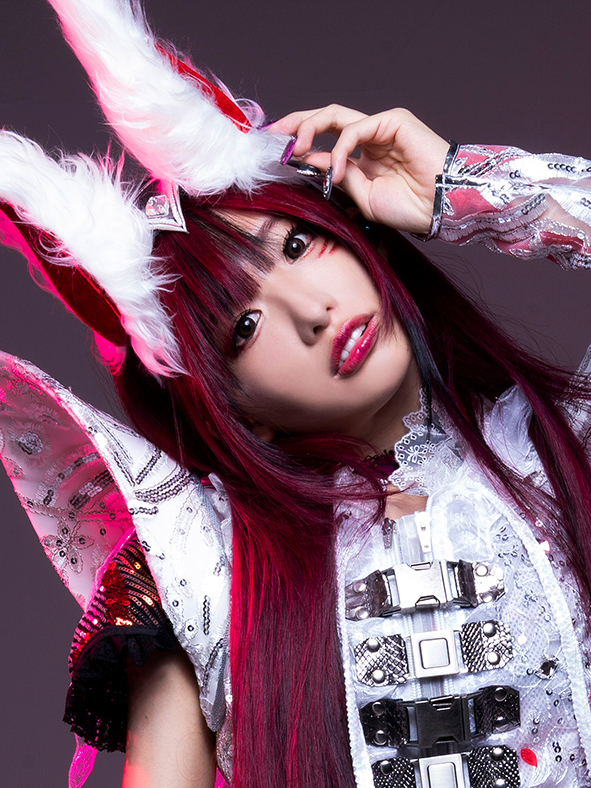 椎名ひかり Trustar Official Website