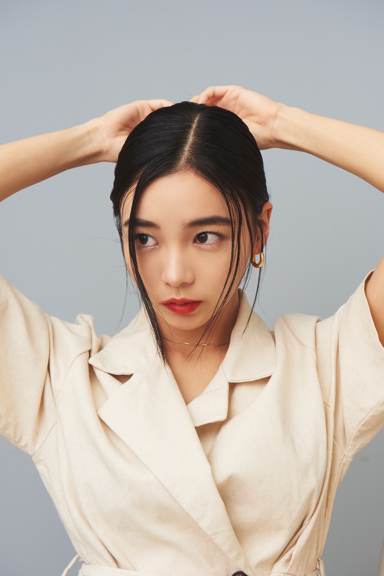 愛甲ひかり Trustar Official Website